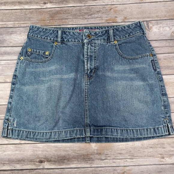 Silver Jeans Size 31 Distressed Denim Jean Skirt - Picture 1 of 7